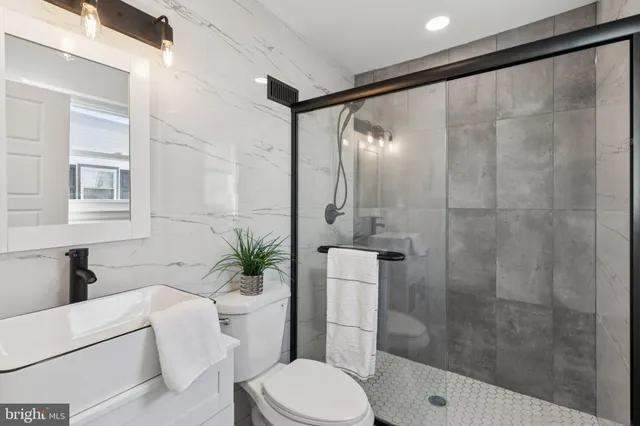 $429,900 | 3858 Violet Drive, Philadelphia, PA 19154