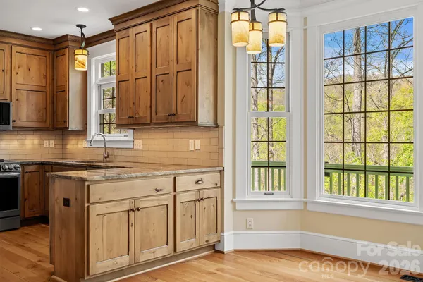 $789,000 | 22 Lone Coyote Ridge, Fletcher, NC 28732