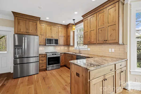 $789,000 | 22 Lone Coyote Ridge, Fletcher, NC 28732