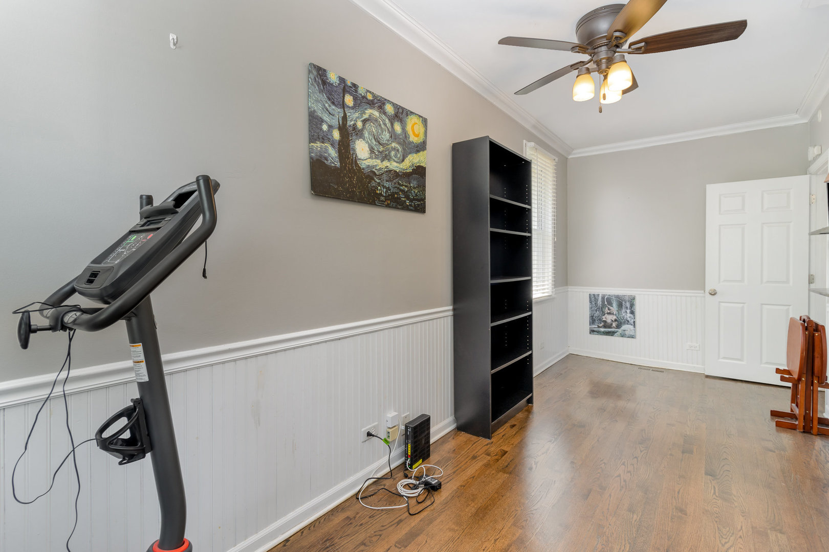 2121 Pine Road Homewood, IL 60430 - Photo 10 of 20 a view of a workspace with furniture