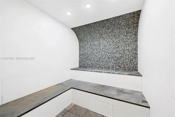 $7,500 | 2711 South Ocean Drive, Unit 606, Hollywood, FL 33019