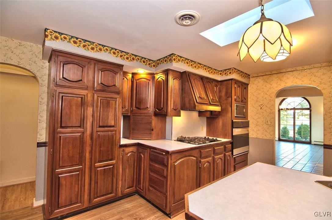 5257 Neola Road Stroudsburg, PA 18360 - Photo 18 of 50 Kitchen