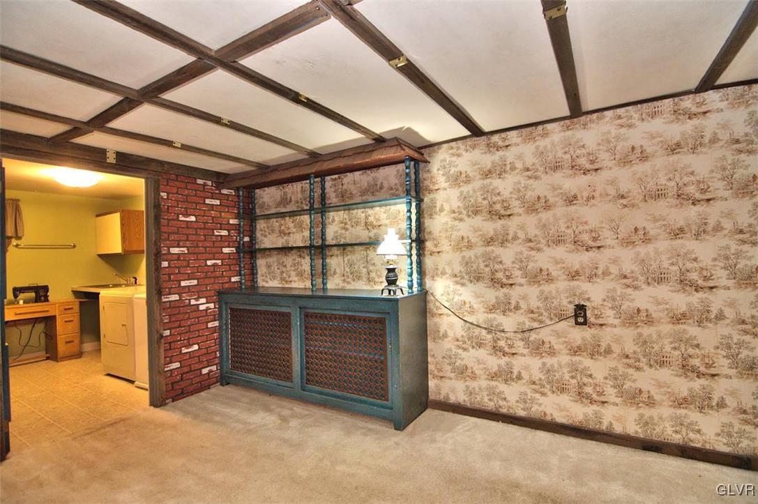 5257 Neola Road Stroudsburg, PA 18360 - Photo 34 of 50 Family Room