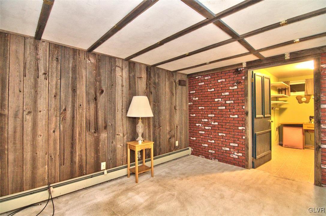 5257 Neola Road Stroudsburg, PA 18360 - Photo 35 of 50 Family Room