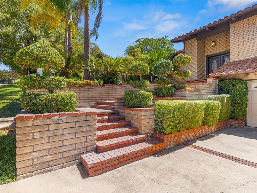 23600 Ridge Line Road Diamond Bar, CA 91765 - Photo 6 of 44 Gallery Image 6