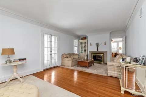 $1,995,000 | 168 Brixton Road, Garden City, NY 11530