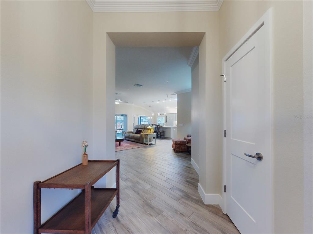 904 Maynard Path The Villages, FL 32163 - Photo 6 of 44