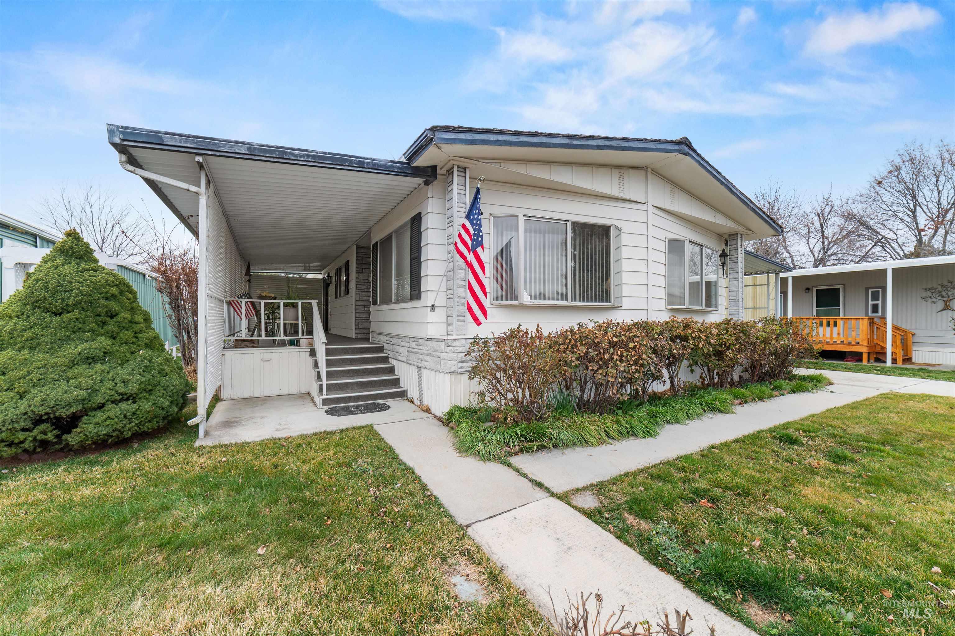 238 Checola Circle Boise, ID 83713 - Photo 3 of 34