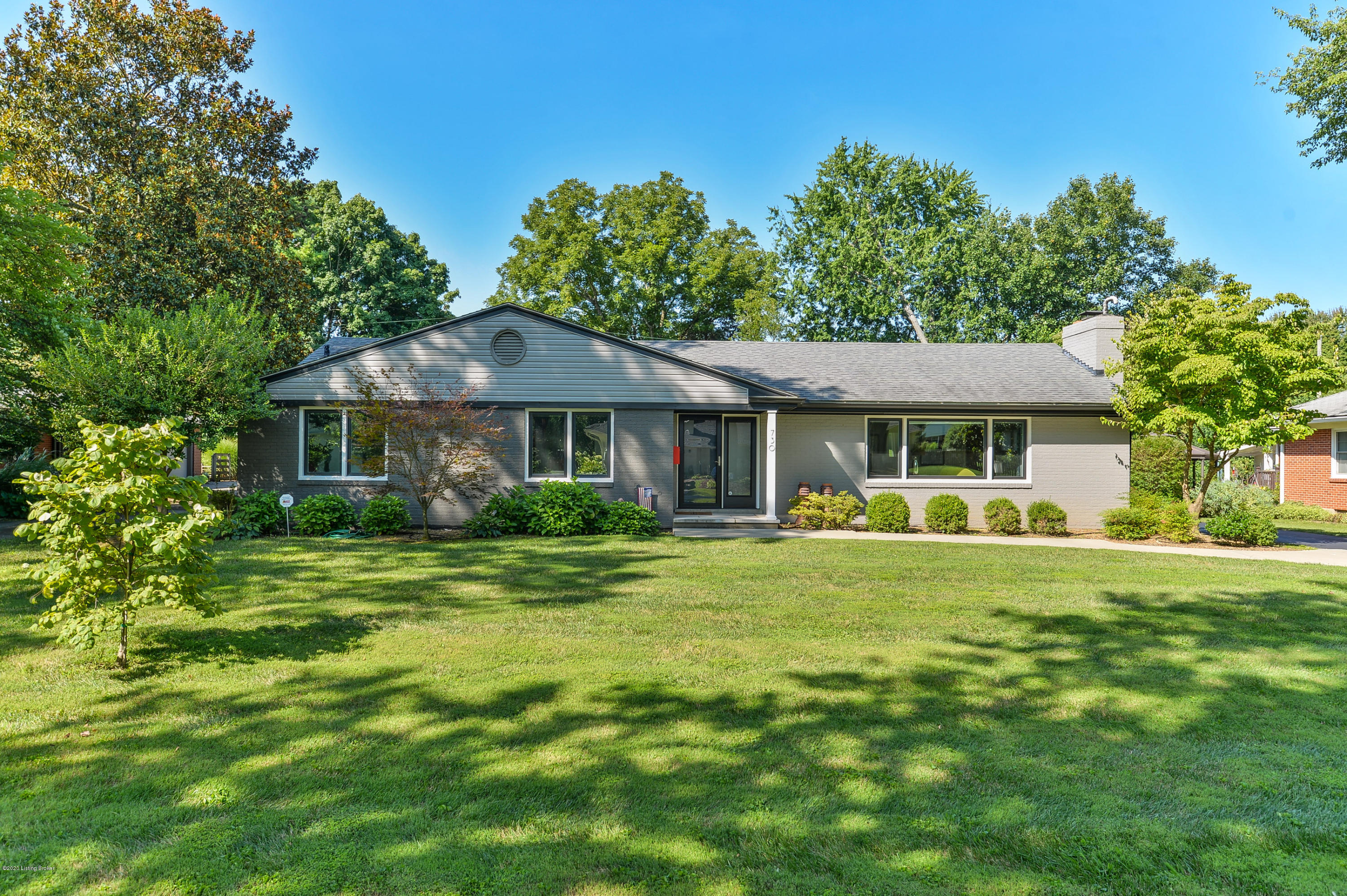 730 Wicklow Road Louisville, KY 40207 - Photo 3 of 54 003 - 20200807 2139