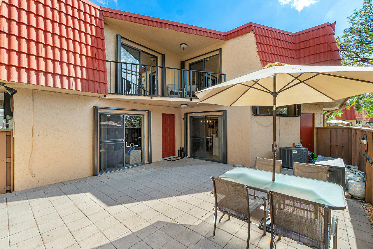 8279 Severn Drive, Unit B Boca Raton, FL 33433 - Photo 5 of 33 005-8279SevernDr-BocaRaton-FL-small