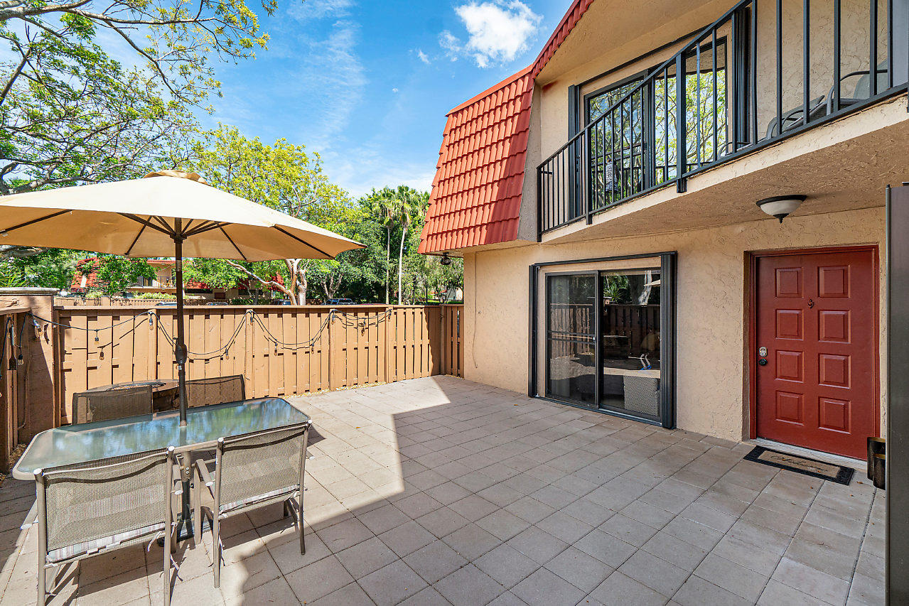 8279 Severn Drive, Unit B Boca Raton, FL 33433 - Photo 6 of 33 006-8279SevernDr-BocaRaton-FL-small