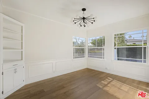 $6,950 | 12153 Maxwellton Road, Studio City, CA 91604