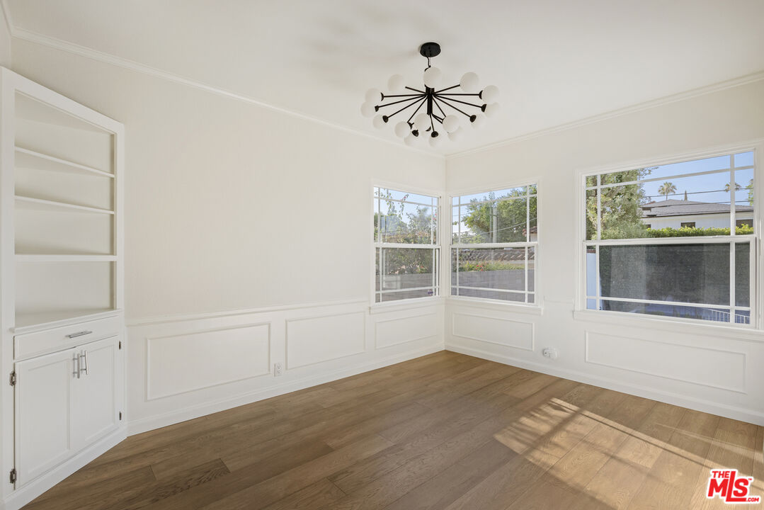 12153 Maxwellton Road Studio City, CA 91604 - Photo 23 of 48