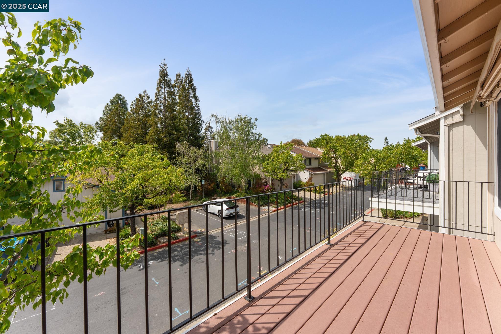 2480 Heatherleaf Lane Martinez, CA 94553 - Photo 18 of 60