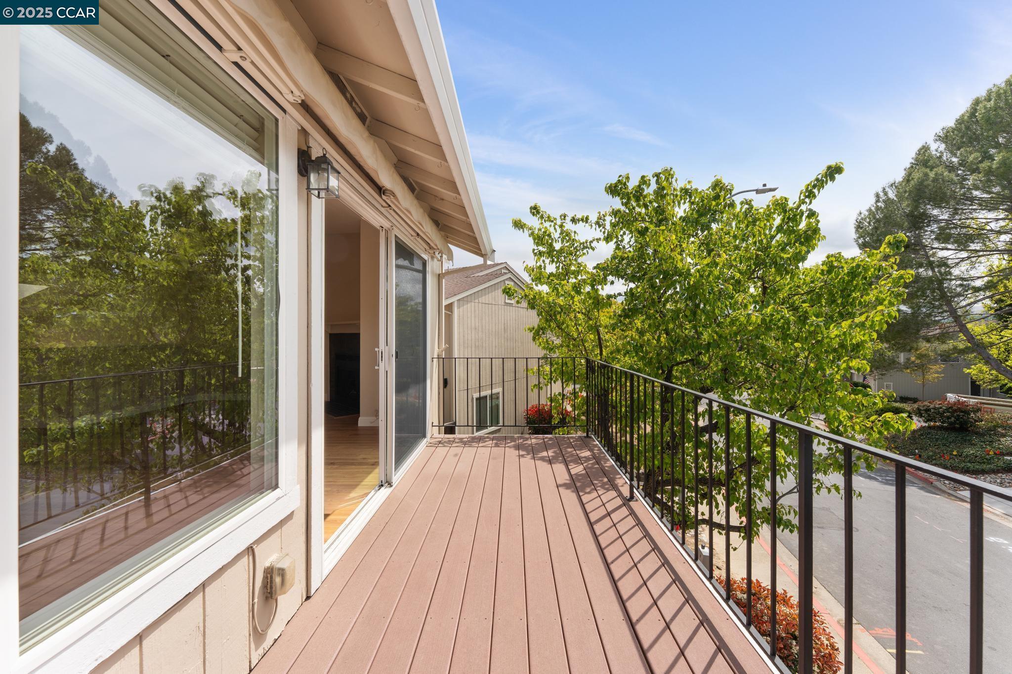 2480 Heatherleaf Lane Martinez, CA 94553 - Photo 20 of 60