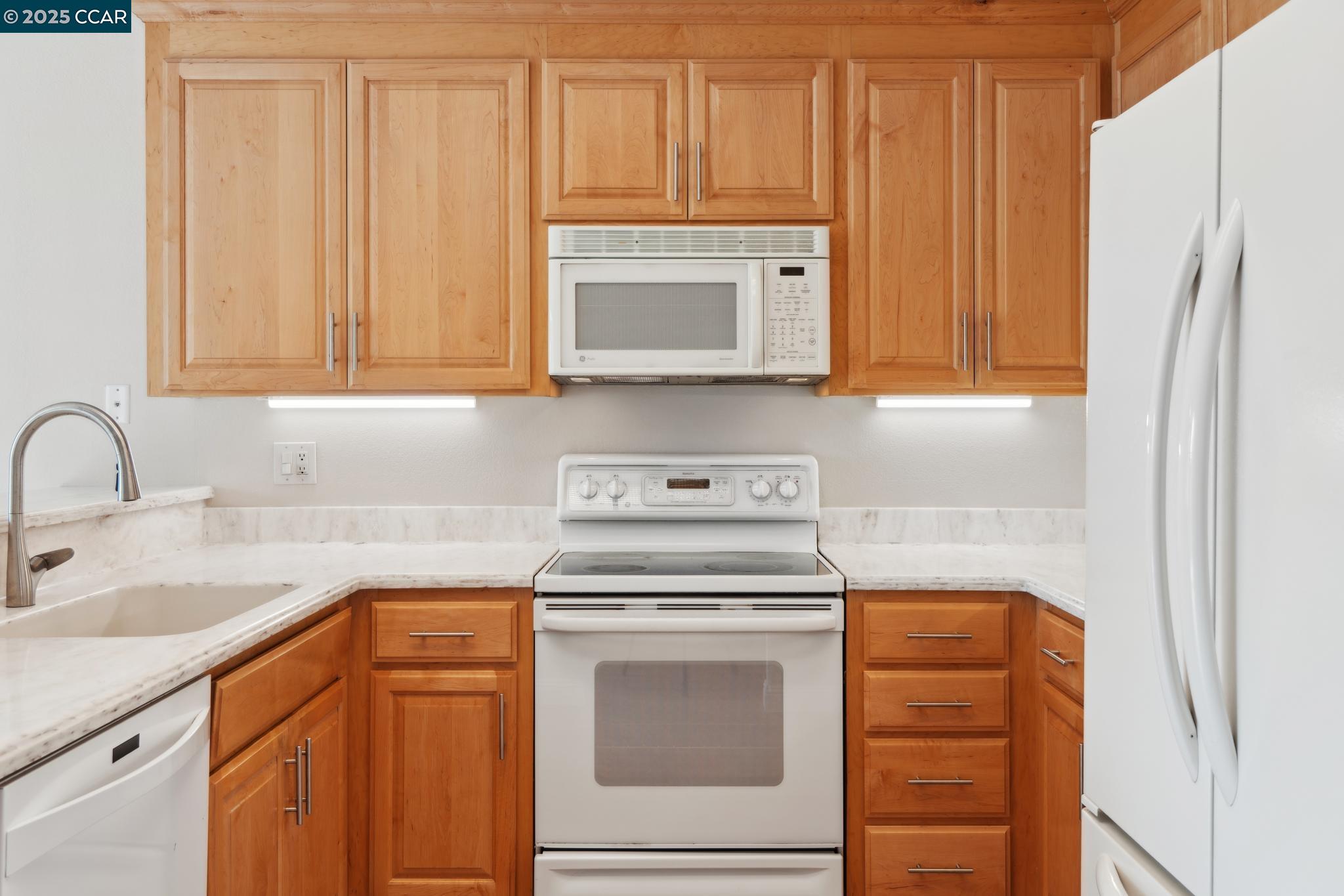 2480 Heatherleaf Lane Martinez, CA 94553 - Photo 24 of 60