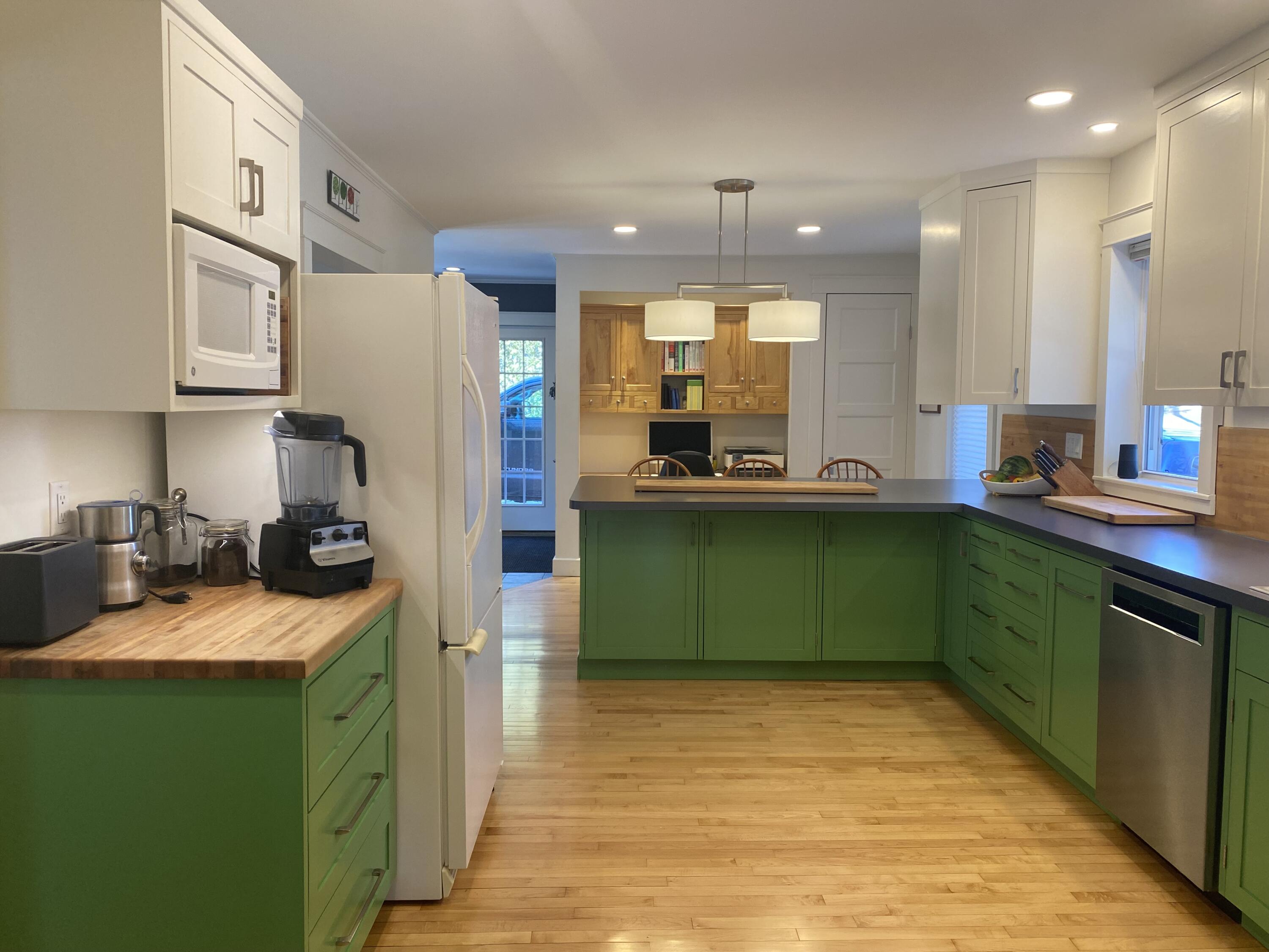 64 Congress Street Bangor, ME 04401 - Photo 8 of 61 IMG_2753