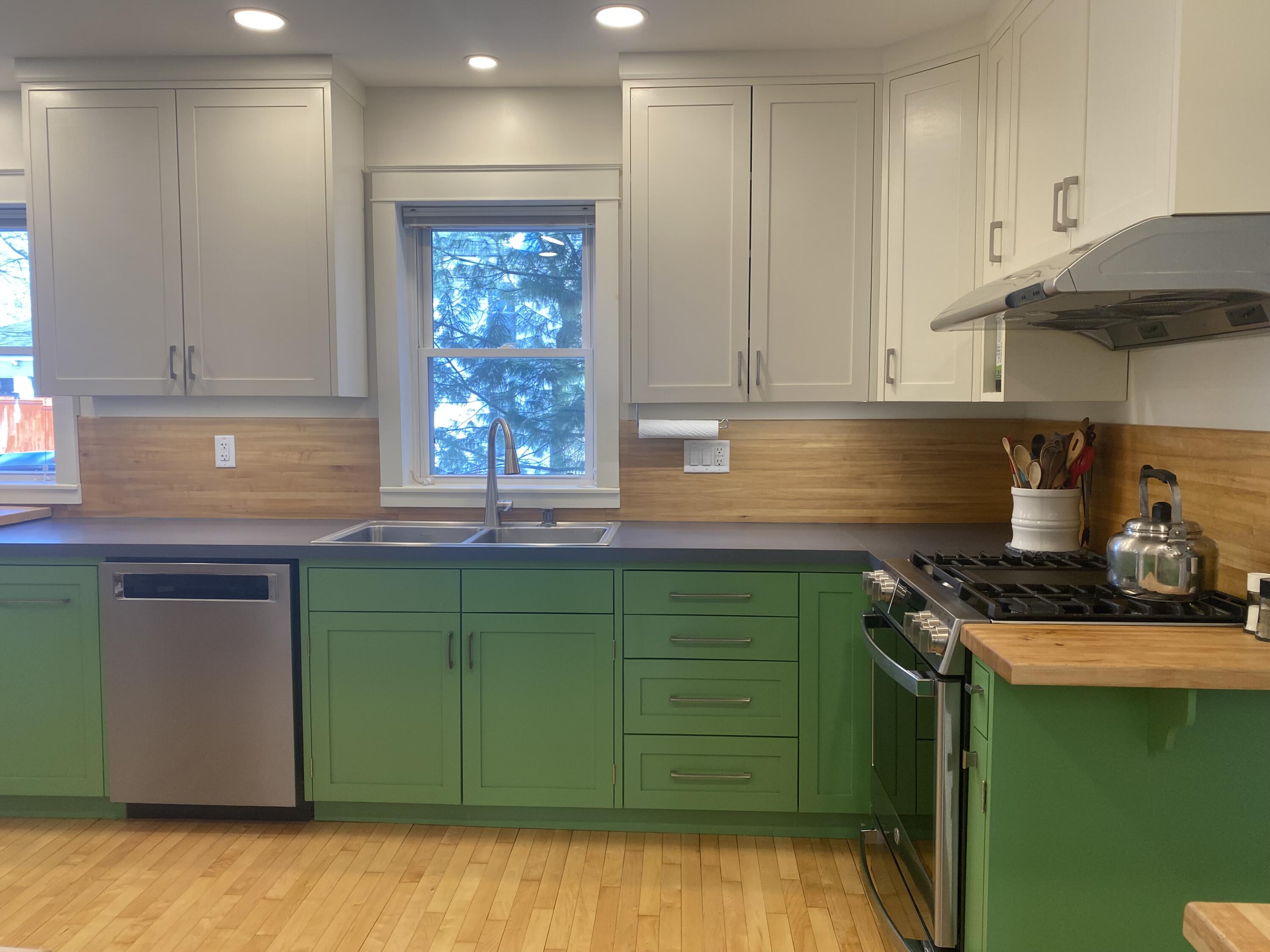 64 Congress Street Bangor, ME 04401 - Photo 9 of 61 IMG_2754