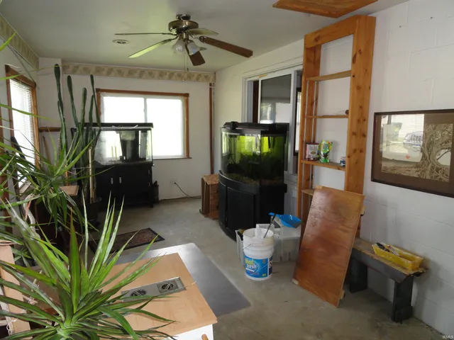 $184,900 | 7346 Main Street, Wadesville, IN 47638