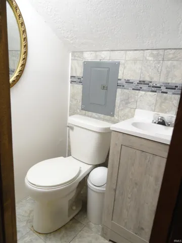 $184,900 | 7346 Main Street, Wadesville, IN 47638