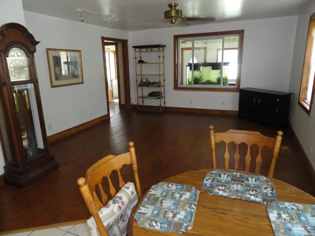 $184,900 | 7346 Main Street, Wadesville, IN 47638