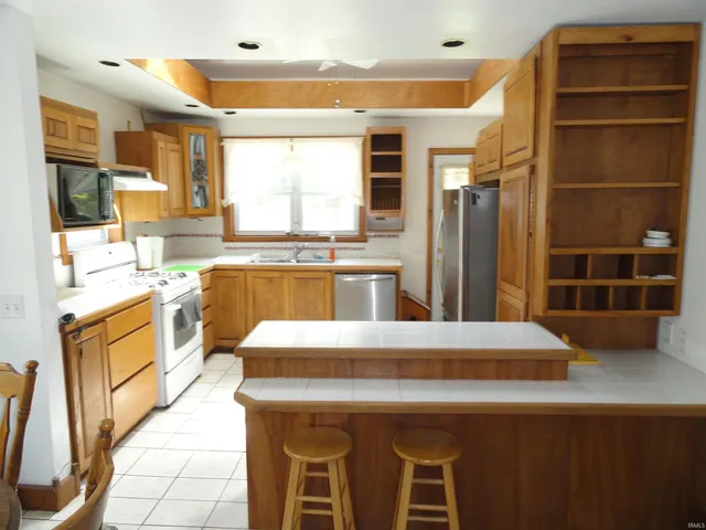 $184,900 | 7346 Main Street, Wadesville, IN 47638