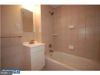 404 Crest Road Oreland, PA 19075 - Photo 11 of 12 Bathroom