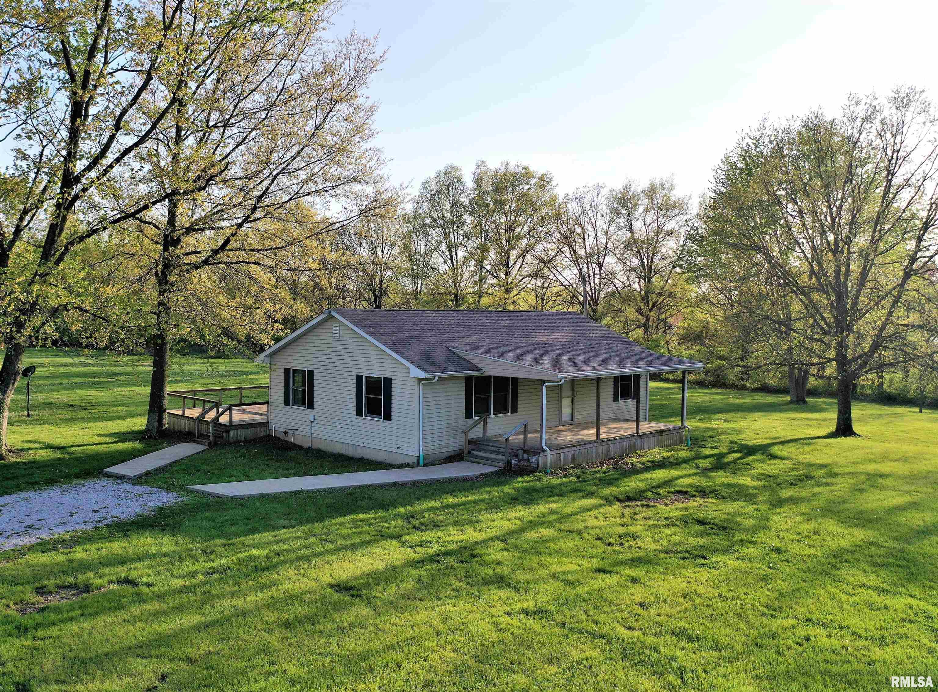 5148 Tonti Road Salem, IL 62881 - Photo 1 of 37