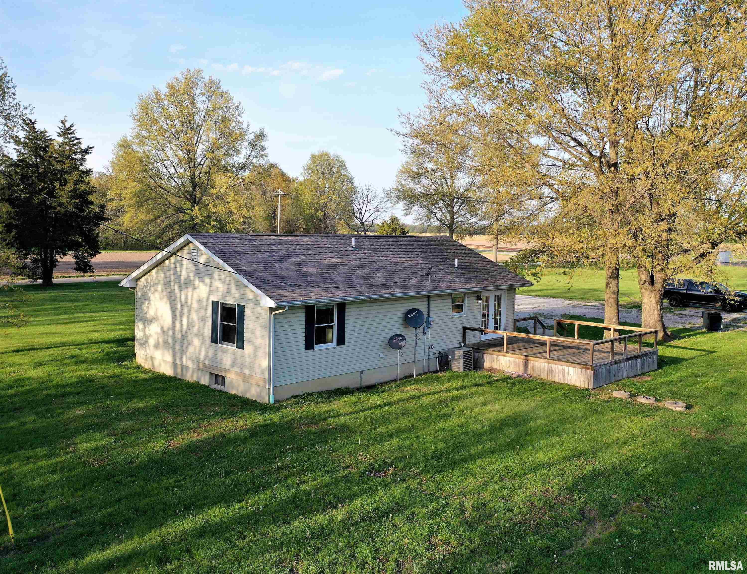 5148 Tonti Road Salem, IL 62881 - Photo 4 of 37