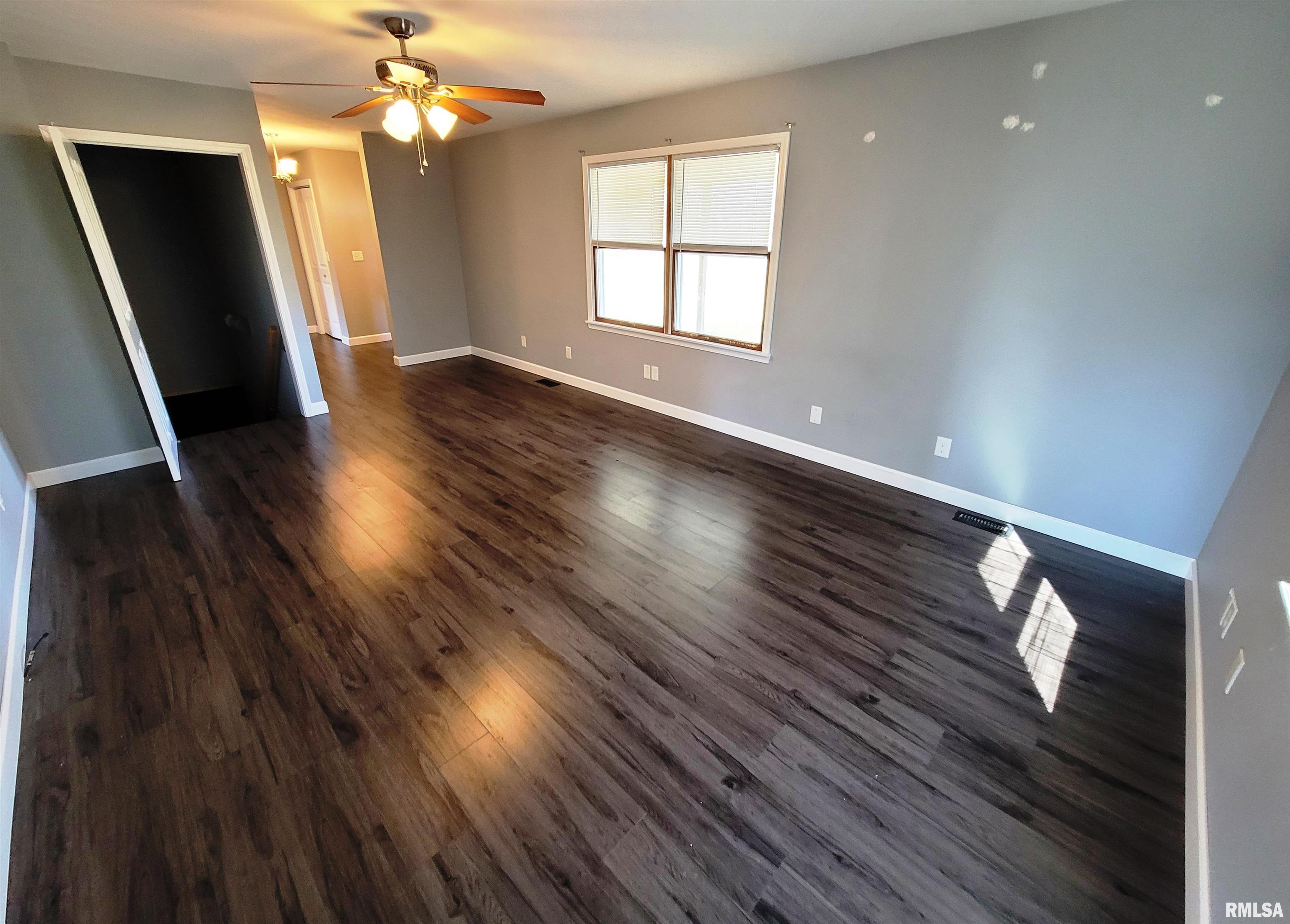 5148 Tonti Road Salem, IL 62881 - Photo 10 of 37