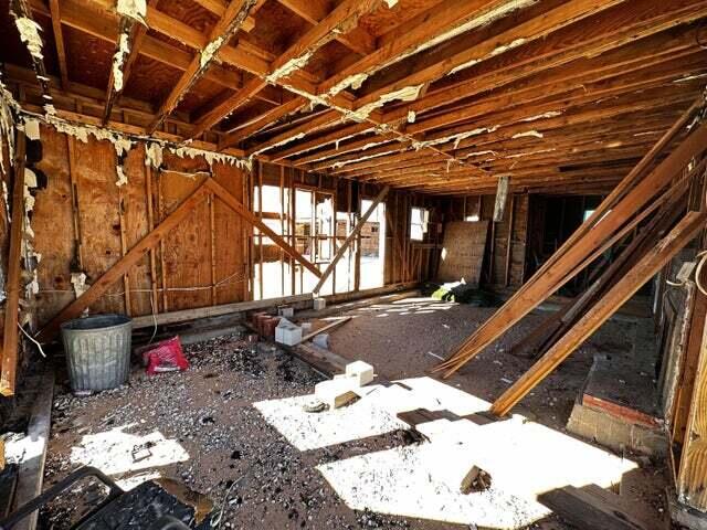 1331 Leeds Road Joshua Tree, CA 92252 - Photo 7 of 19 20221116201352609810000000-o