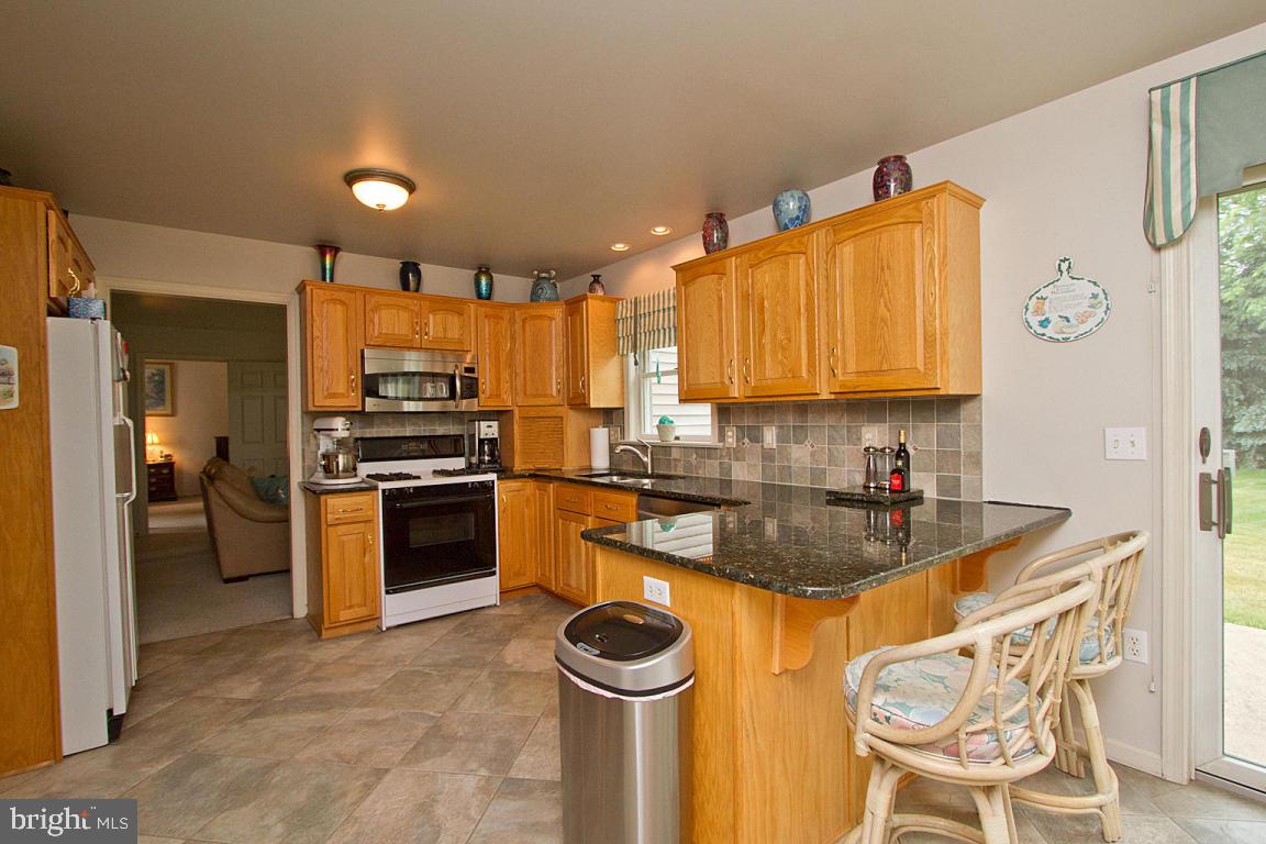 656 Laurel Avenue Lititz, PA 17543 - Photo 14 of 52