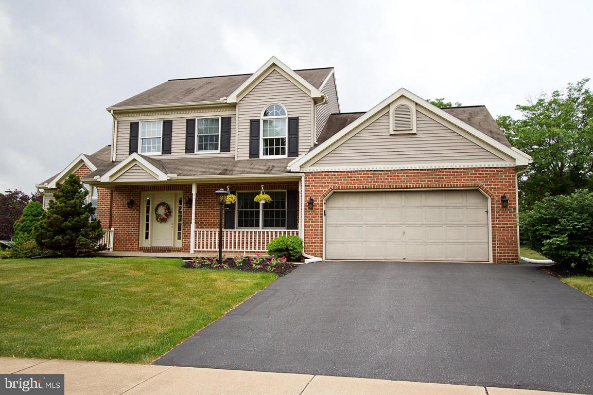 656 Laurel Avenue Lititz, PA 17543 - Photo 3 of 52
