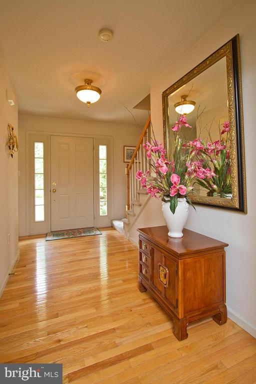 656 Laurel Avenue Lititz, PA 17543 - Photo 5 of 52