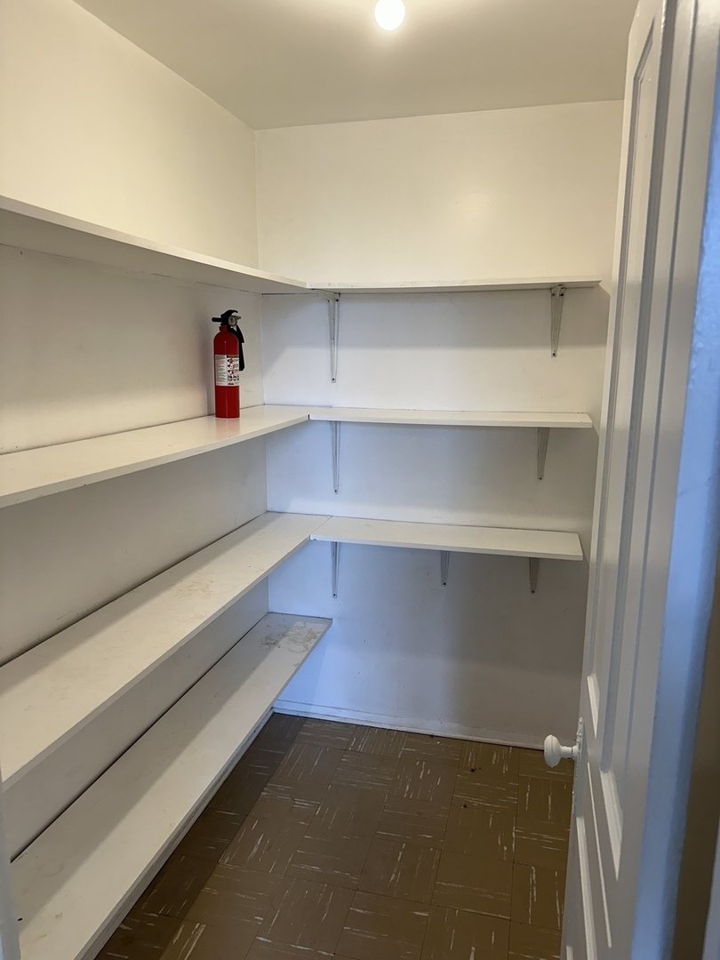 2750 West Augusta Boulevard, Unit 3F Chicago, IL 60622 - Photo 7 of 15