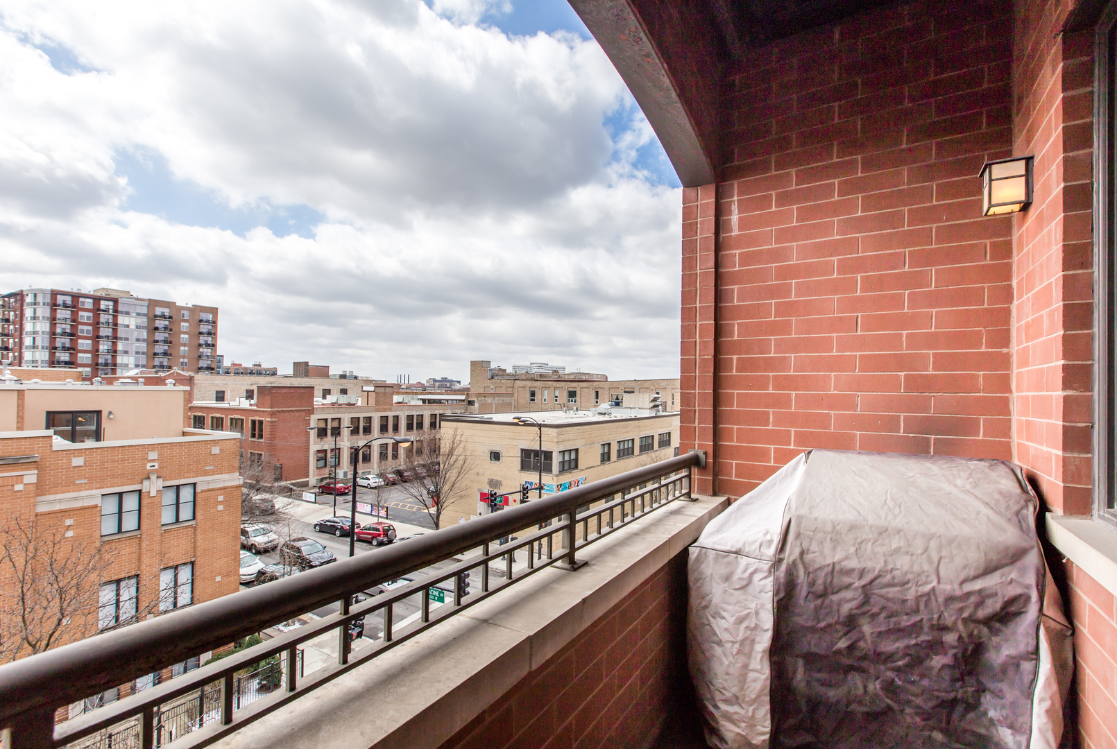 35 South Racine Avenue, Unit 4SE Chicago, IL 60607 - Photo 21 of 24 a view of balcony with city view