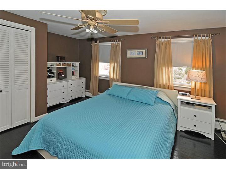 585 Pedley Road Philadelphia, PA 19128 - Photo 10 of 18 Bedroom - Main