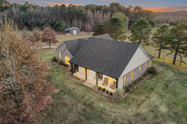 $1,300,000 | 2297 Highway 84, Mount Enterprise, TX 75681