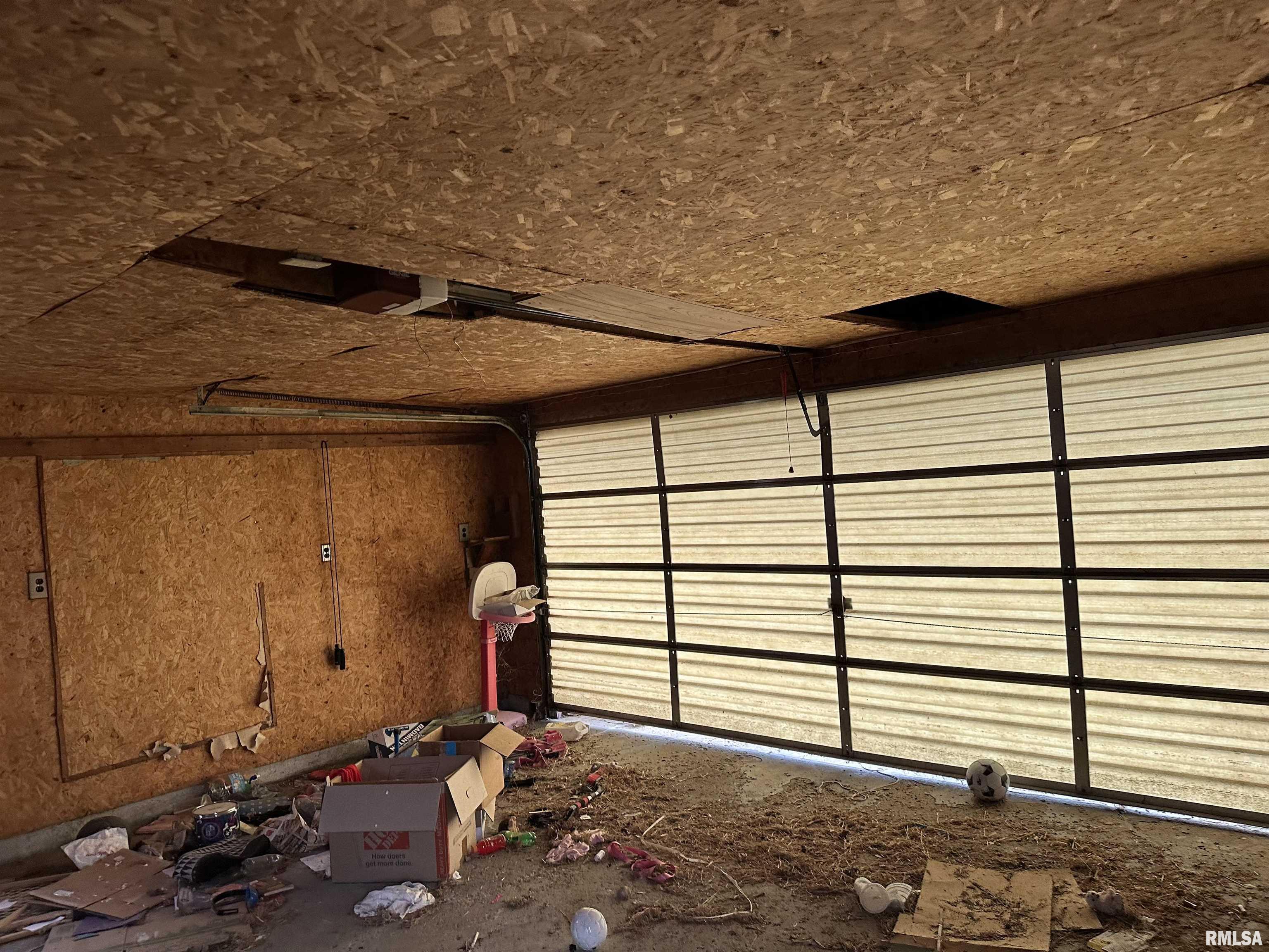 802 Spates Street Jacksonville, IL 62650 - Photo 6 of 10