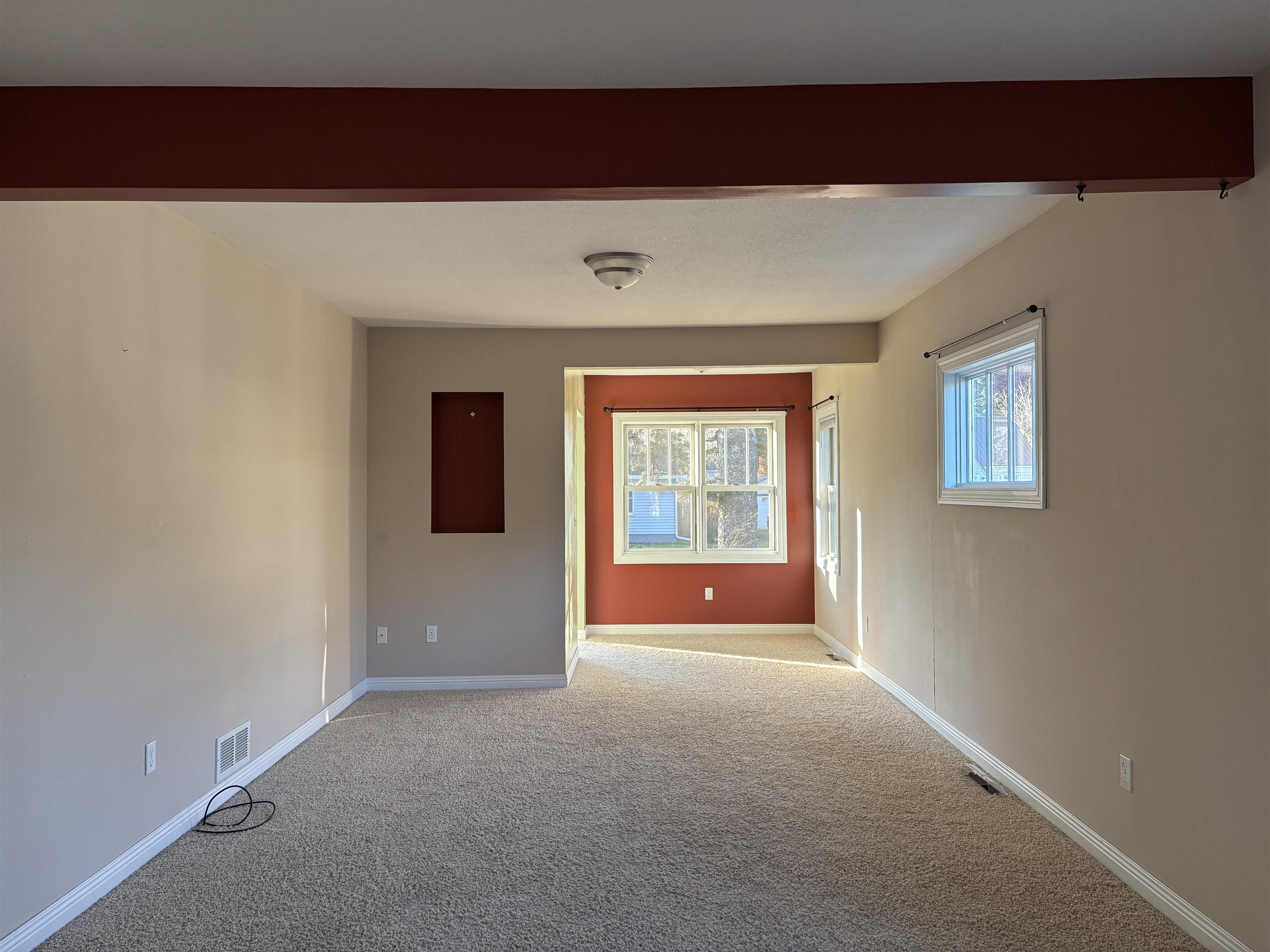21 Oak Street Proctor, MN 55810 - Photo 9 of 26 Carpeted spare room featuring baseboards