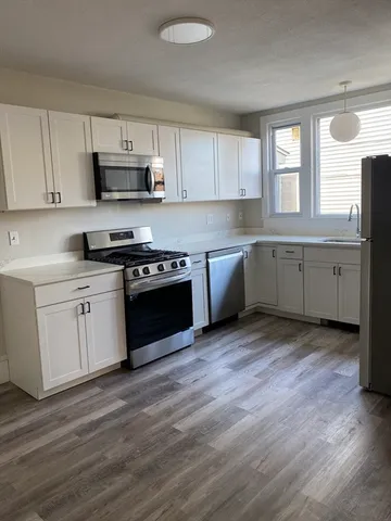 $3,200 | 96 Midland Street, Unit 1, Lowell, MA 01851