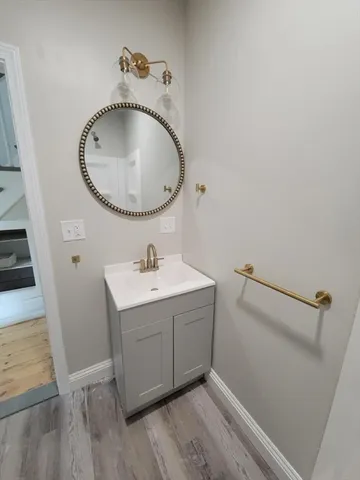 $3,200 | 96 Midland Street, Unit 1, Lowell, MA 01851