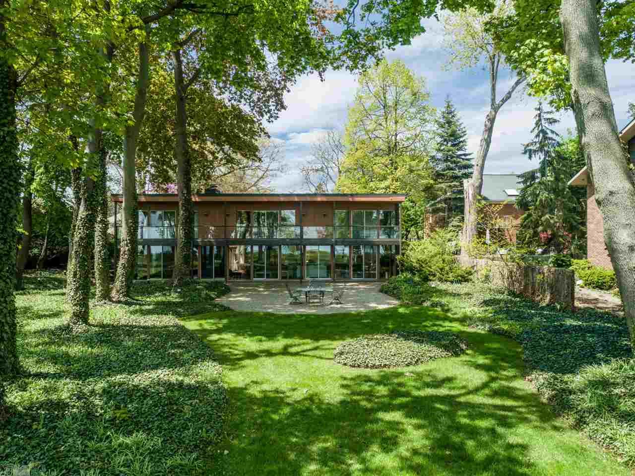 735 Lake Shore Road Grosse Pointe Shores, MI 48236 - Photo 1 of 98