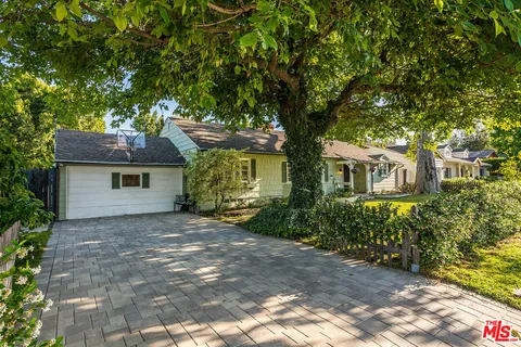 $1,995,000 | 11146 Valley Spring Lane, Studio City, CA 91602