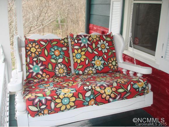 568 Patton Cove Road Swannanoa, NC 28778 - Photo 2 of 24 Gallery Image 2