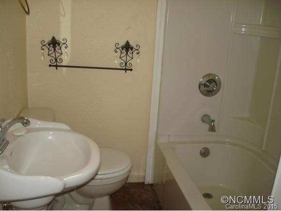 568 Patton Cove Road Swannanoa, NC 28778 - Photo 13 of 24 Gallery Image 13