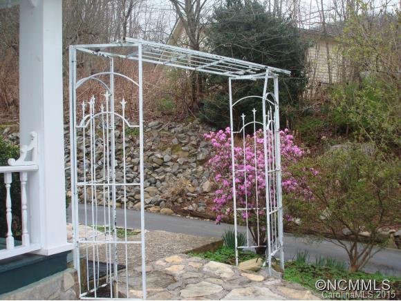568 Patton Cove Road Swannanoa, NC 28778 - Photo 23 of 24 Gallery Image 23