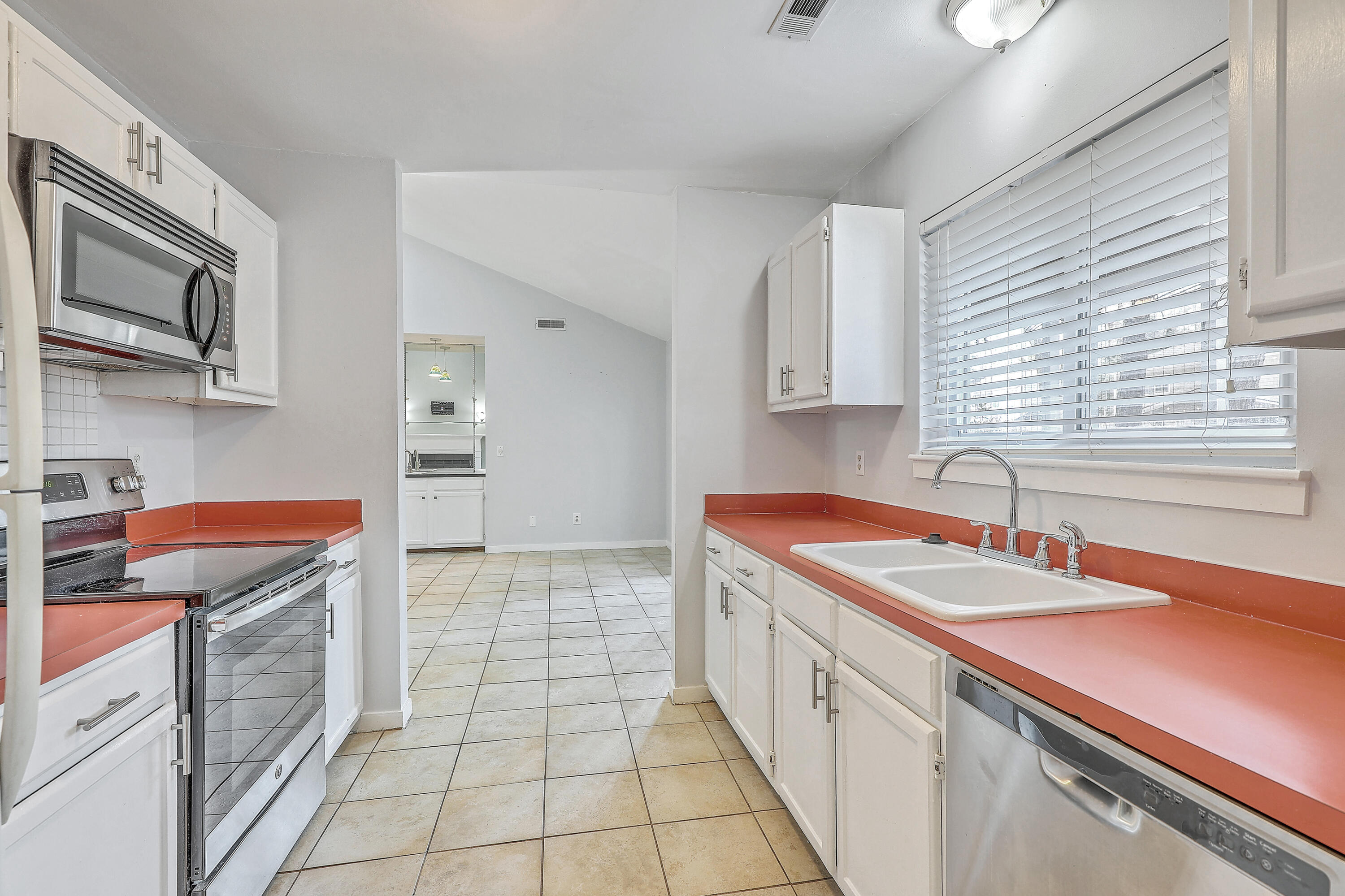 1126 Snap Dragon Court Mount Pleasant, SC 29464 - Photo 15 of 43 0W7A9605_06_07_08_09_10_11