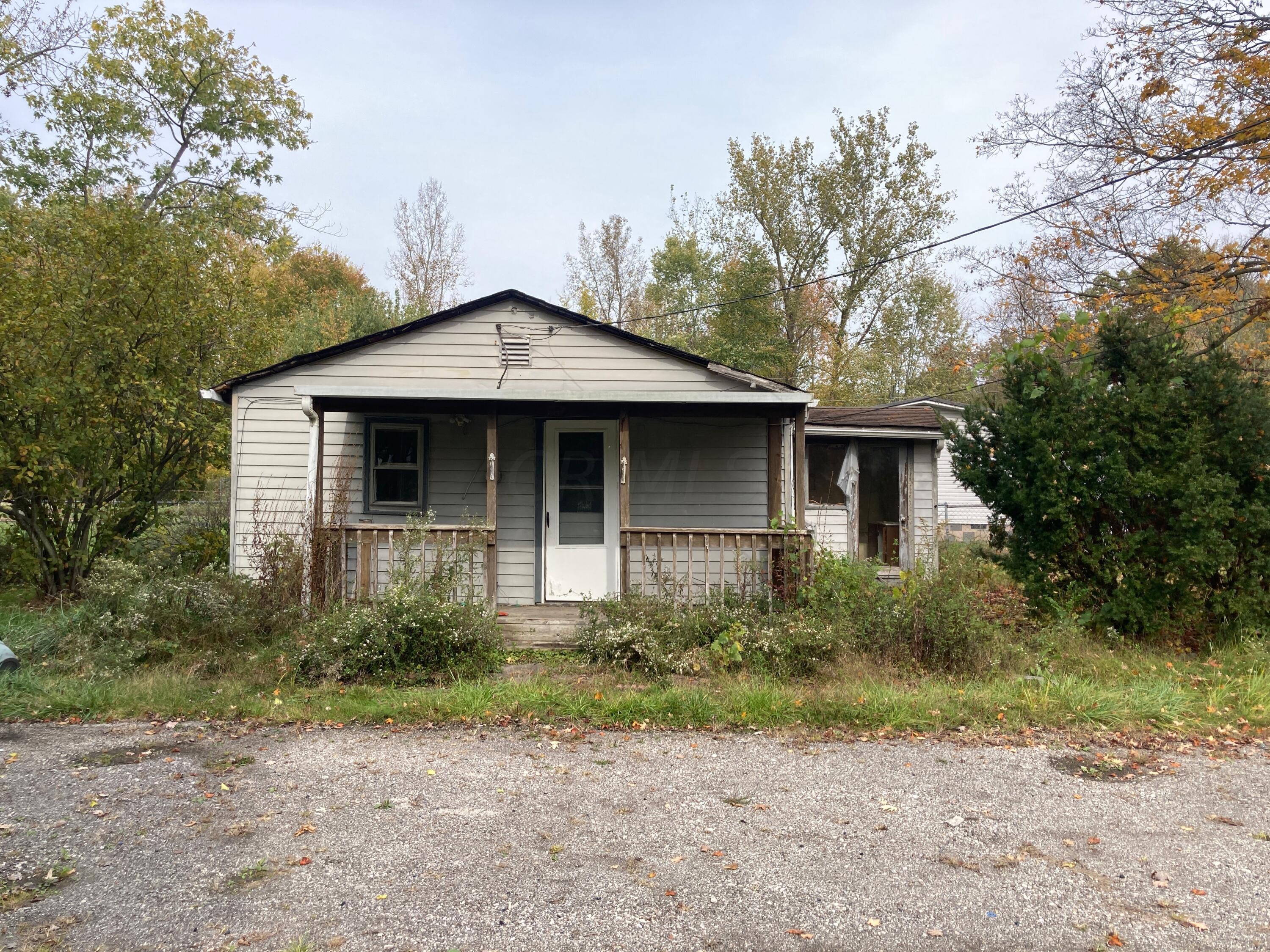 373 Merritt Road Southwest Pataskala, OH 43062 - Photo 1 of 15 IMG_1826