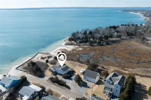 $1,895,000 | 17 Beach Road, Laurel, NY 11948
